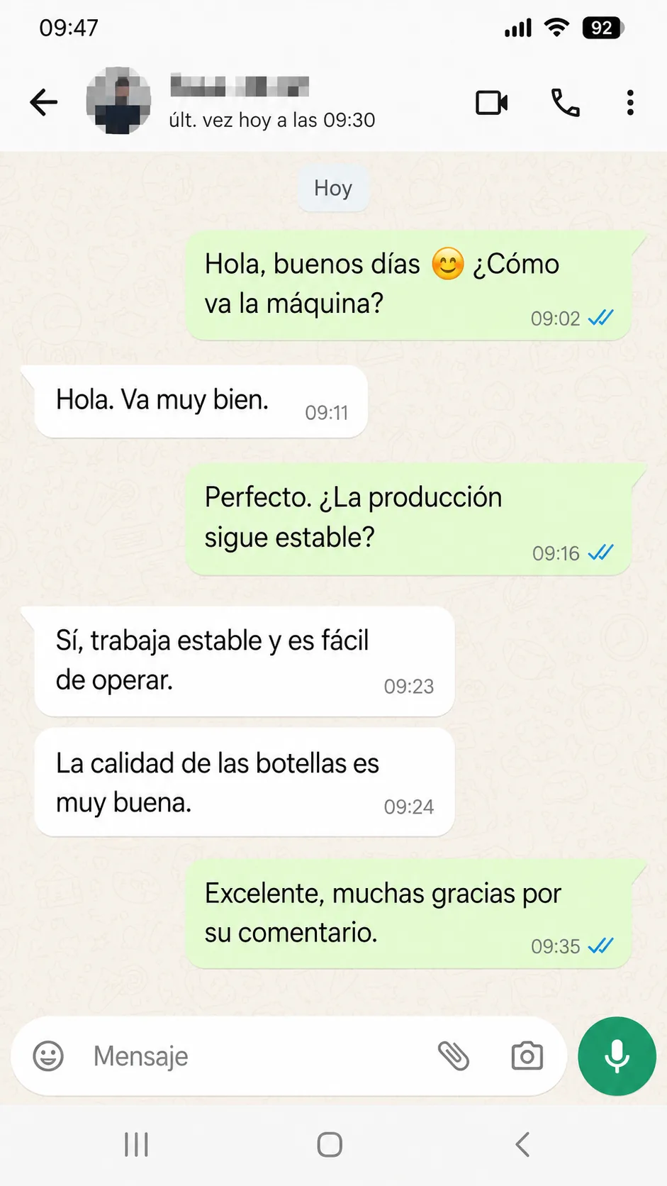 Captura de chat de cliente sobre operación estable de la máquina