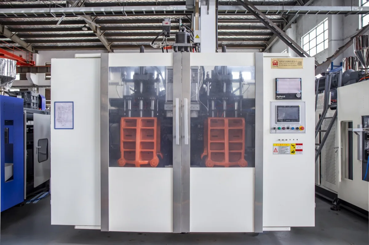 Máquina de Moldeo por Extrusión-Soplado HTS II-12L