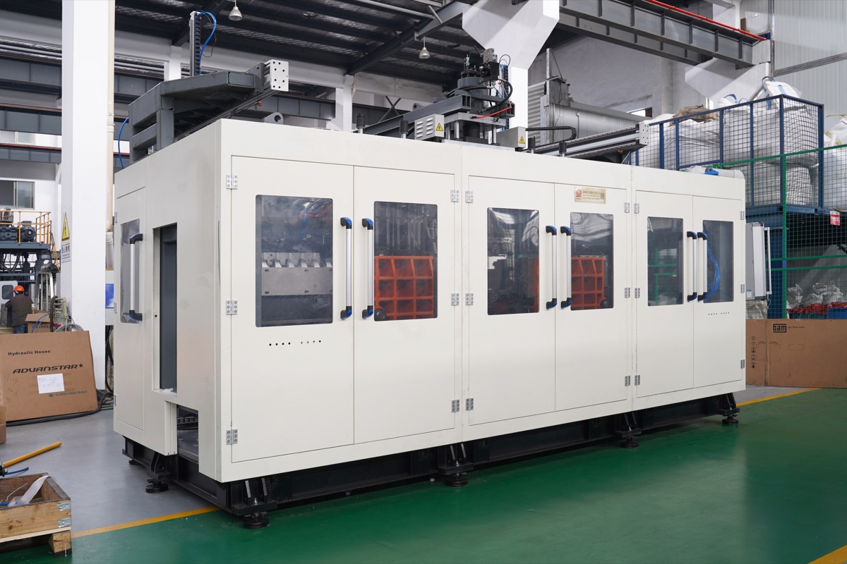 HTSⅡ-8L Extrusion Blow Molding Machine